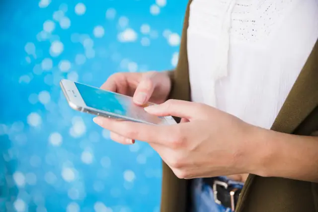 Simplified Mobile App Deployment with No-Code Tools