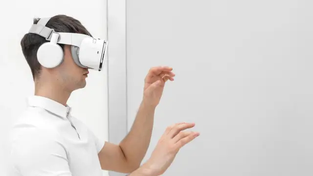 Meta Quest VR Headsets Now Featuring Roblox Open Beta