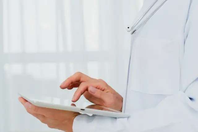 How Small Practices Can Compete Using Electronic Health Records (EHR)
