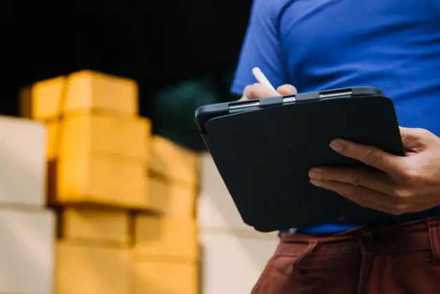 Cloud-Based Inventory Management Systems vs. On-Premise: Which Is Right for Your Business?